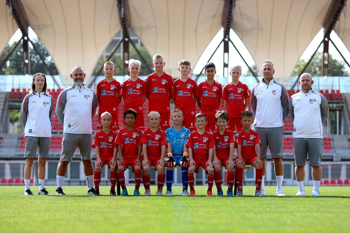 FCRWE-U10-web.jpg