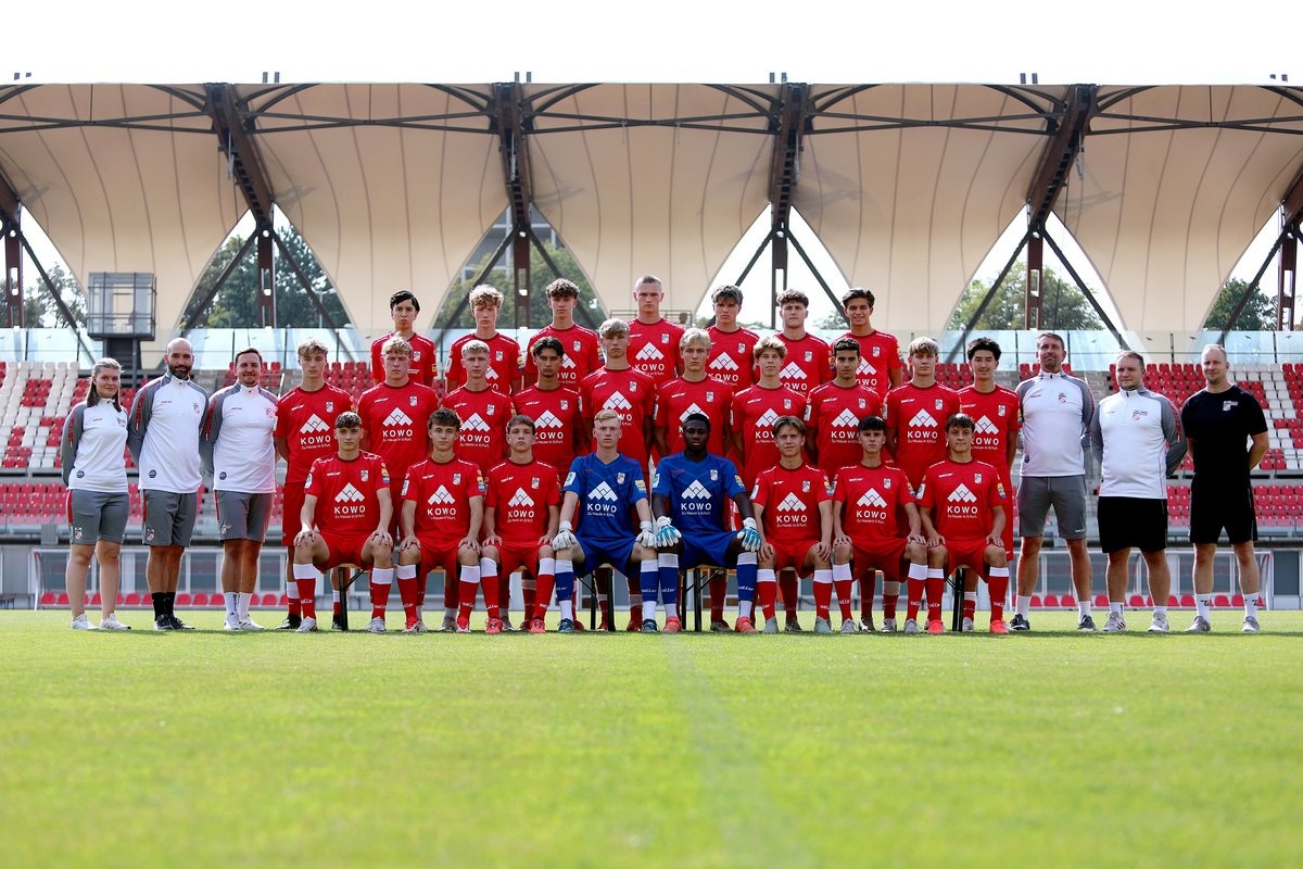 FCRWE-U19-web.jpg